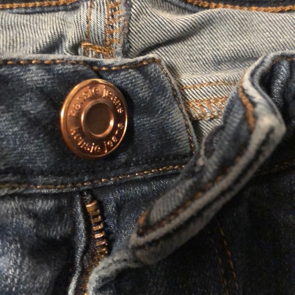 Kenzie Jeans Ankle Biter - Picture 2 of 5